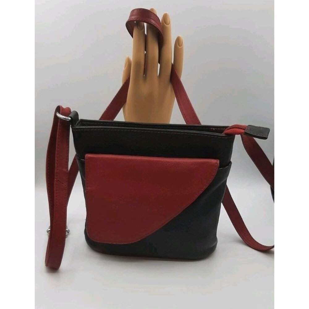 Vintage Vera Pelle Italian Leather Crossbody Bag Black and Red Adjustable Strap